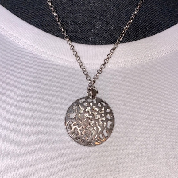 ✅Panther face silver tone pendant  w/black enamel/rhinestone 🐆 - Picture 2 of 3